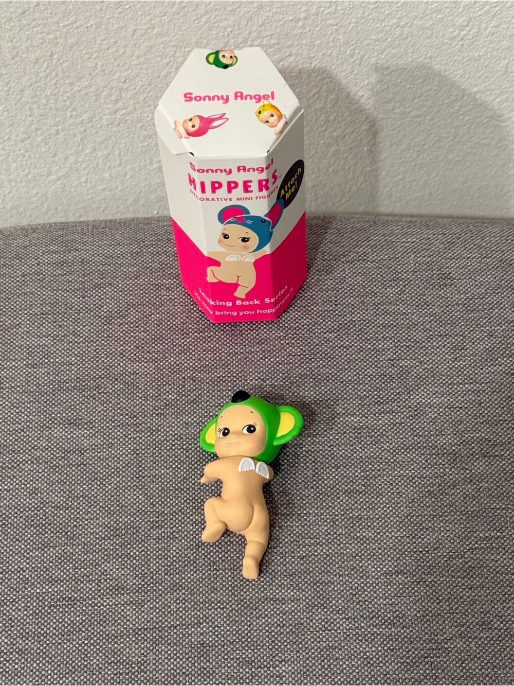 Sonny Angel HIPPERS Looking
Back Series: BLIND BOX - Koala